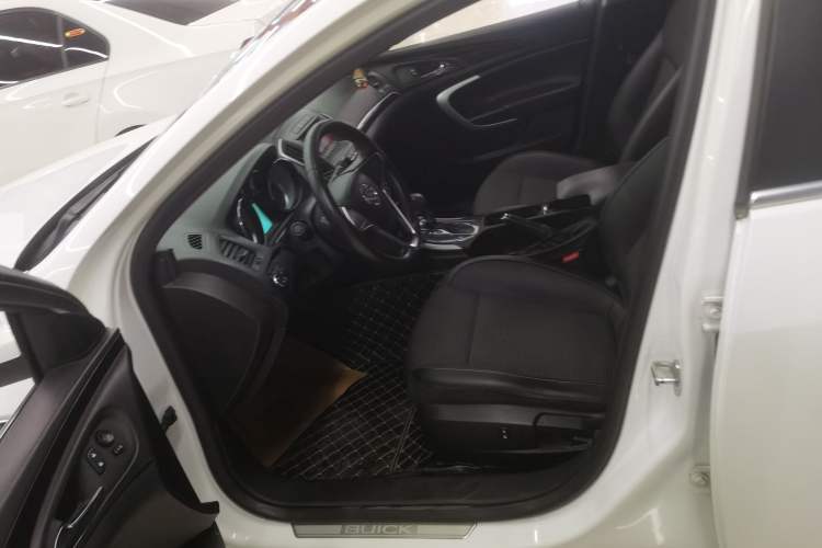 Used Buick Regal 2015 1.6T Leading Technology Model
