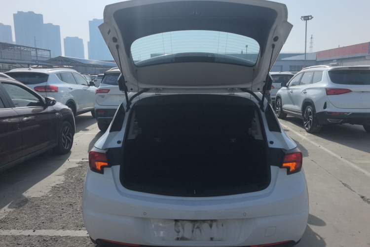 Used Buick Verano 2016 Hatchback 15S Automatic Ambition Model
