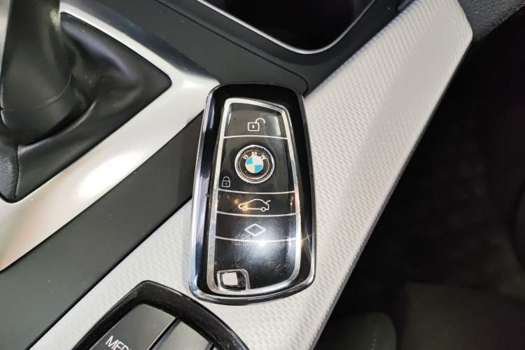 Used BMW 3 Series 2018 320i M Sport Package
