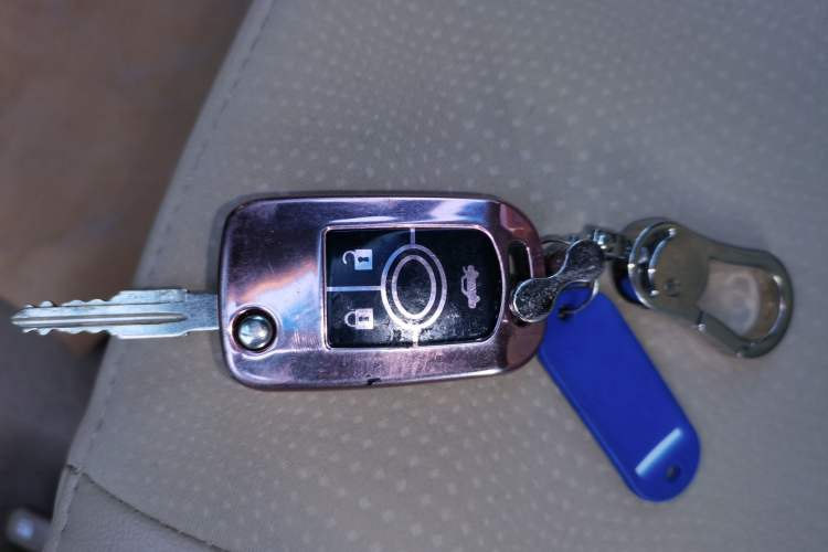 Used Buick Excelle 2013 1.5L Automatic Classic Model
