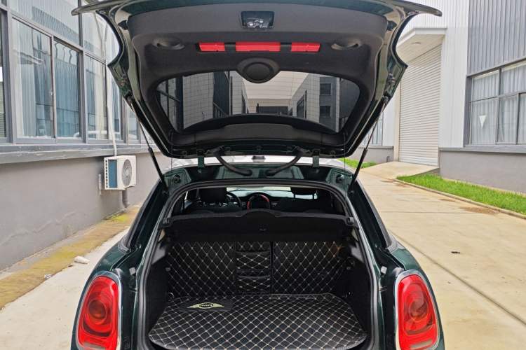 Used  MINI 2016 1.5T COOPER SEVEN Five-Door Edition
