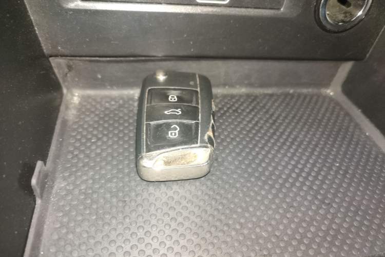 Used Volkswagen Tiguan L 2024 300TSI Automatic Two-Wheel Drive Smart Edition
