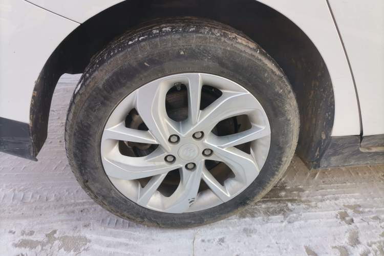 Used Buick Velite 6 2023 430km Range Commuter Version
