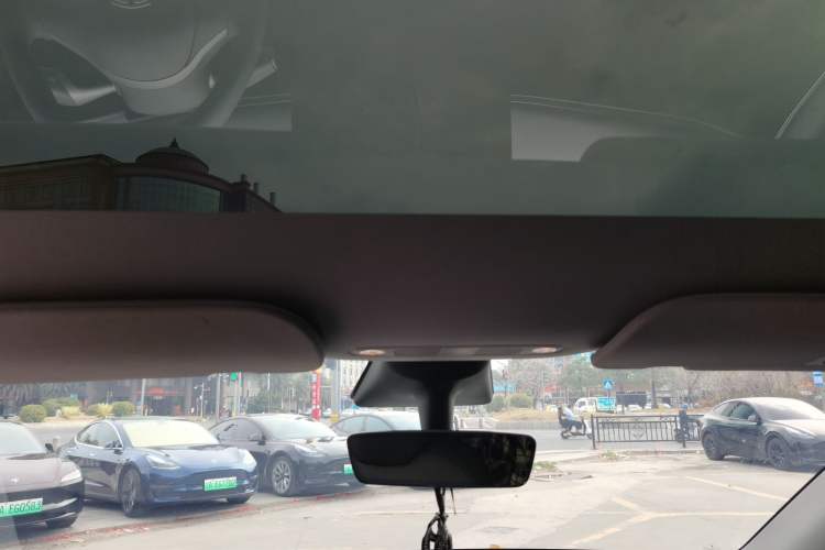 Used Tesla Model Y 2021 Long-Range All-Wheel-Drive Version