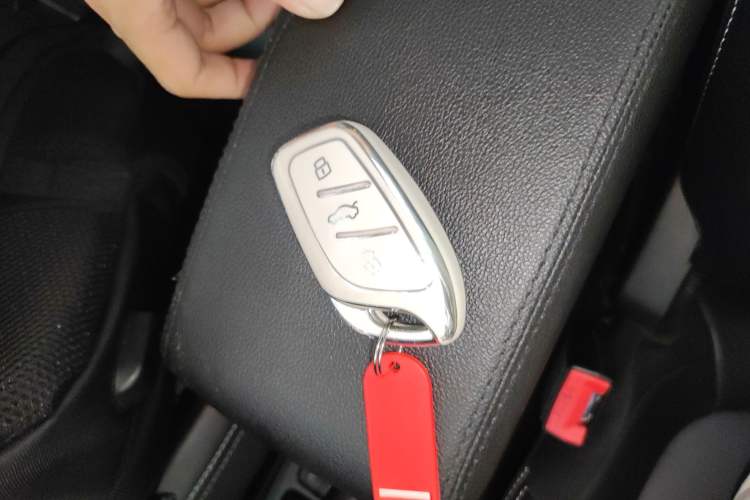 Used Roewe Clever 2022 311km QiQi BoBo Edition
