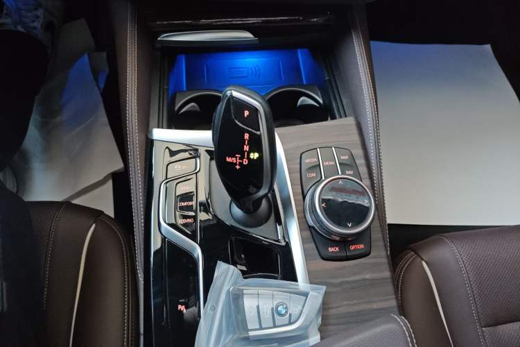 Used BMW 5 Series 2022 Restyled 530Li Leading Edition M Sport Package
