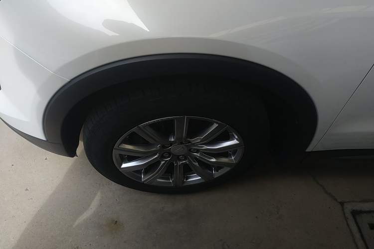 Used Cadillac XT4 2018 28T Two-Wheel-Drive Luxury Model