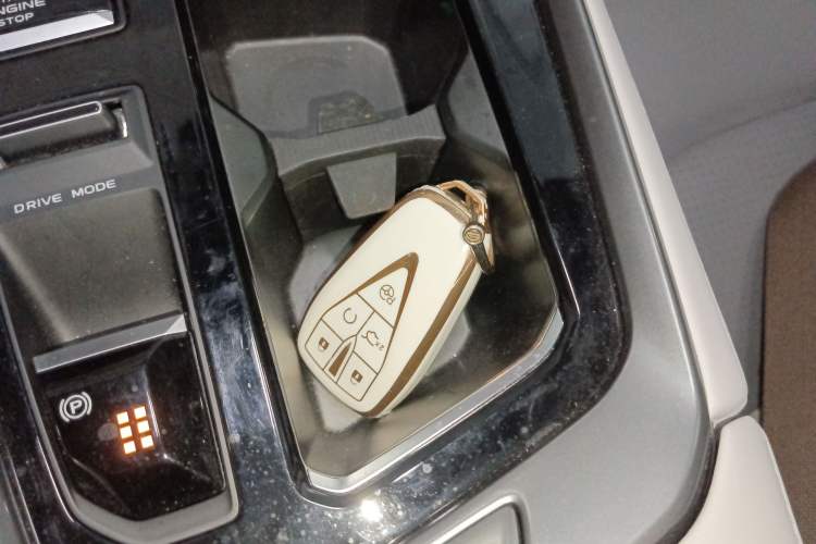 Used Changan UNI-T 2023 2nd Generation 1.5T Flagship Version
