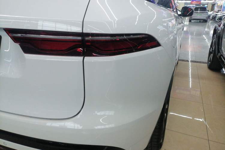 Used Jaguar F-PACE 2024 P250 R-Dynamic SE
