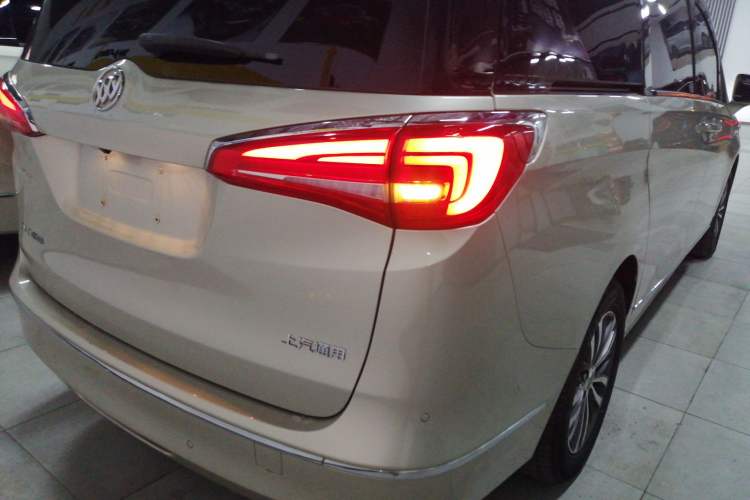 Used Buick GL8 2017 ES 28T Flagship Model China V Standard