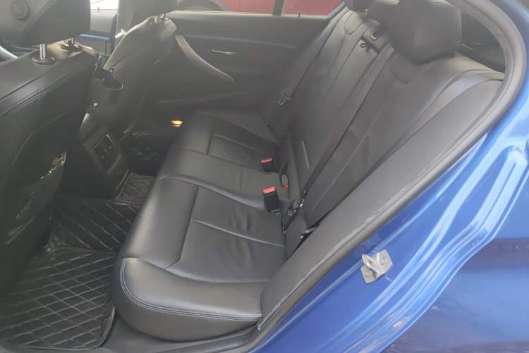 Used BMW 3 Series 2018 320i M Sport Package
