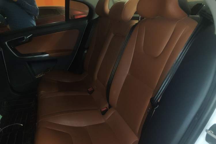 Used Volvo S60 2015 S60L T5 Intelligent Drive Edition
