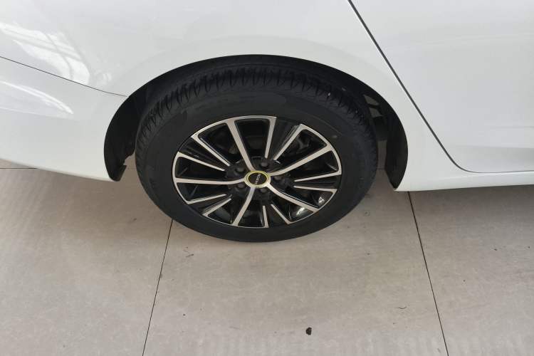 Used Roewe i5 2021 1.5L CVT Platinum Edition