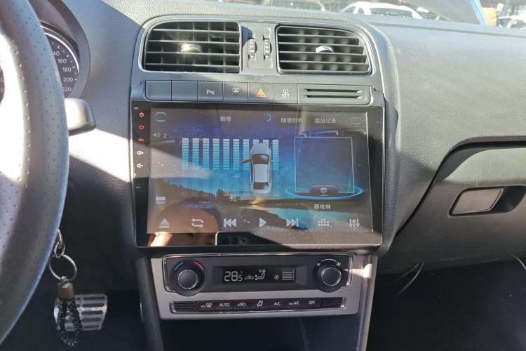 Used Volkswagen Polo 2014 1.6L Cross Polo Automatic