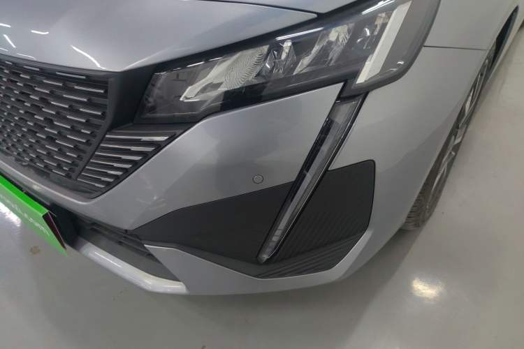 Used Peugeot 408 2022 1.6T Light-Chasing Edition
