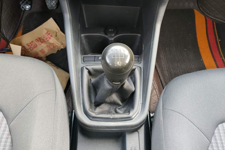 Used Volkswagen Santana 2019 1.5L Manual Fashion Edition China VI Standard
