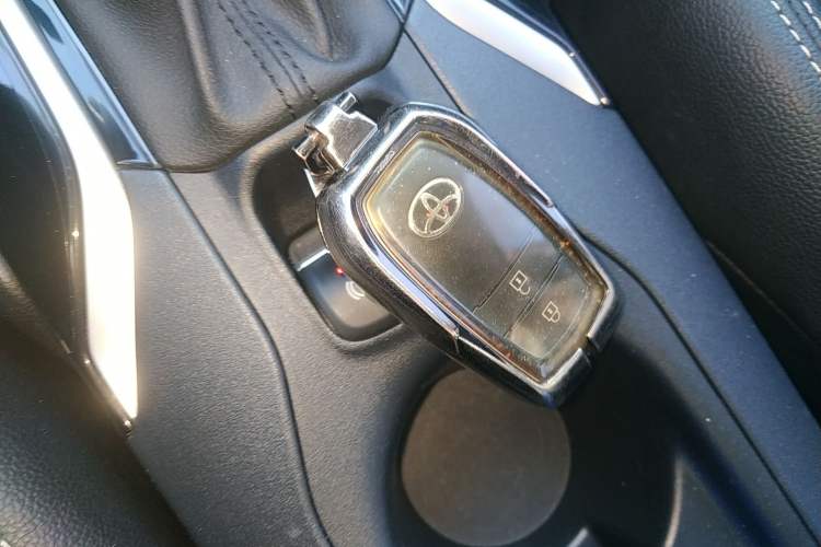 Used Toyota FRONTLANDER 2022 2.0L CVT Leading Edition