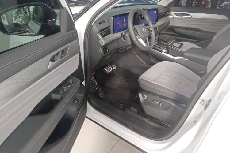 Used Volkswagen Talagon 2023 380TSI Four-Wheel Drive R-Line Cruise Edition
