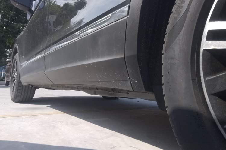 Used Volkswagen Tiguan L 2021 330TSI Automatic Two-Wheel Drive Smart Edition
