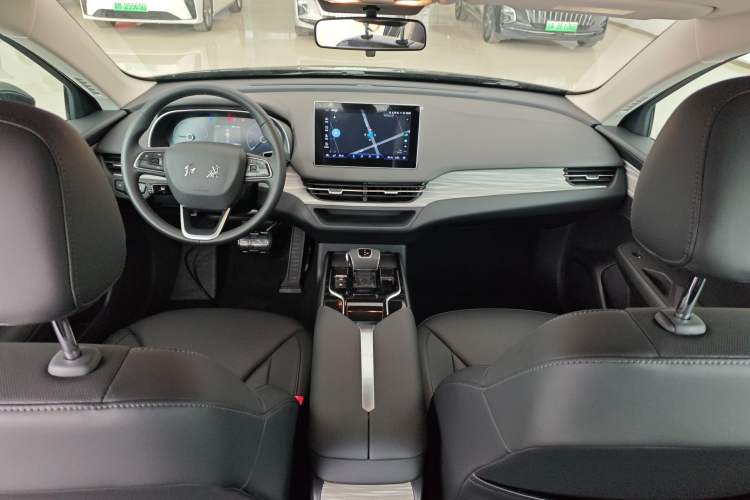 Used Hongqi E-QM5 2024 610 km PLUS