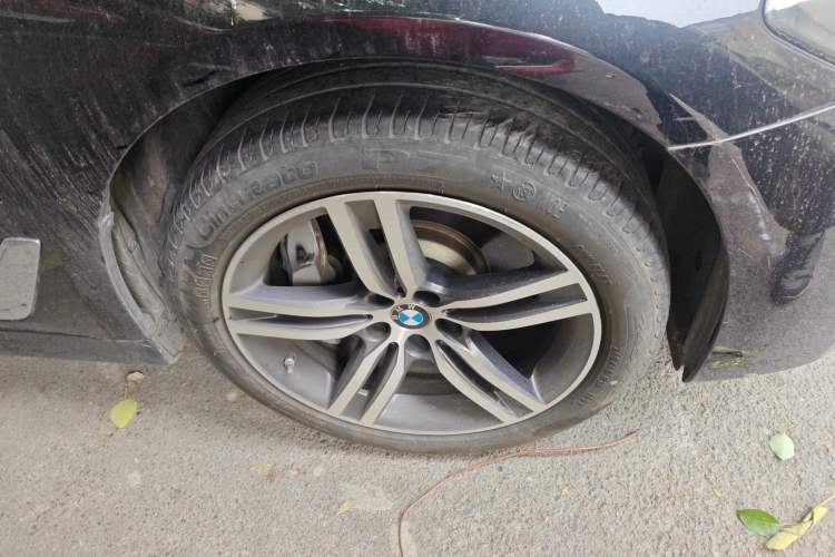 Used BMW 5 Series 2022 Second Facelift 530Li Leading Edition Luxury Package
