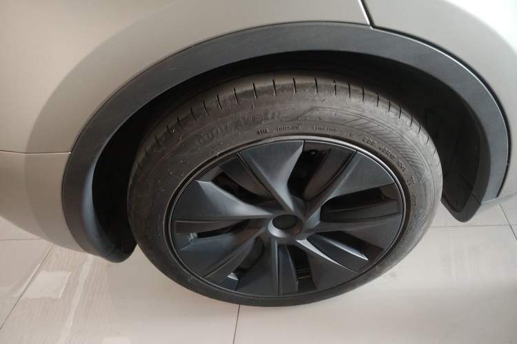 Used Tesla Model Y 2024 Rear-Wheel-Drive Version