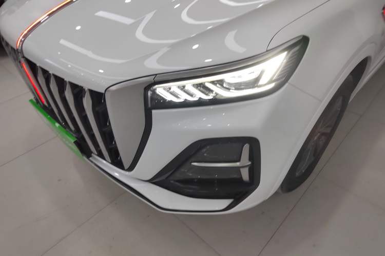 Used Hongqi HS5 2023 2.0T Qixiang Pro Edition
