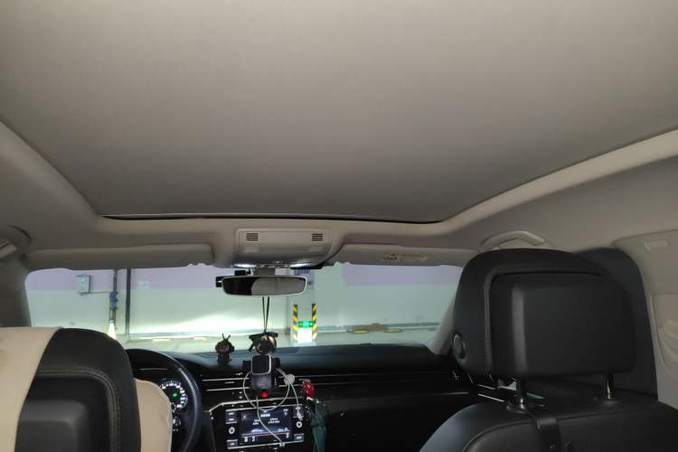 Used Volkswagen Magotan 2018 330TSI DSG Luxury Model
