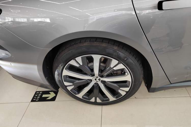 Used Nio ET7 2024 75 kWh Executive Edition
