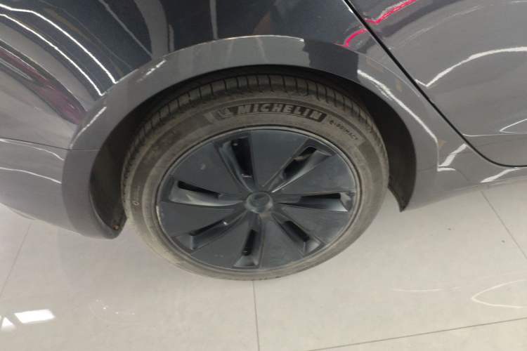 Used Tesla Model 3 2023 Rear-Wheel-Drive Version
