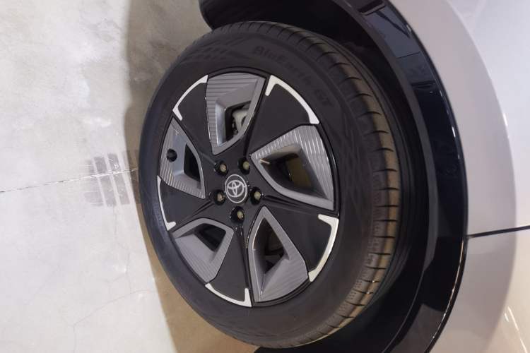 Used Toyota bZ3 2024 517 km Elite PRO