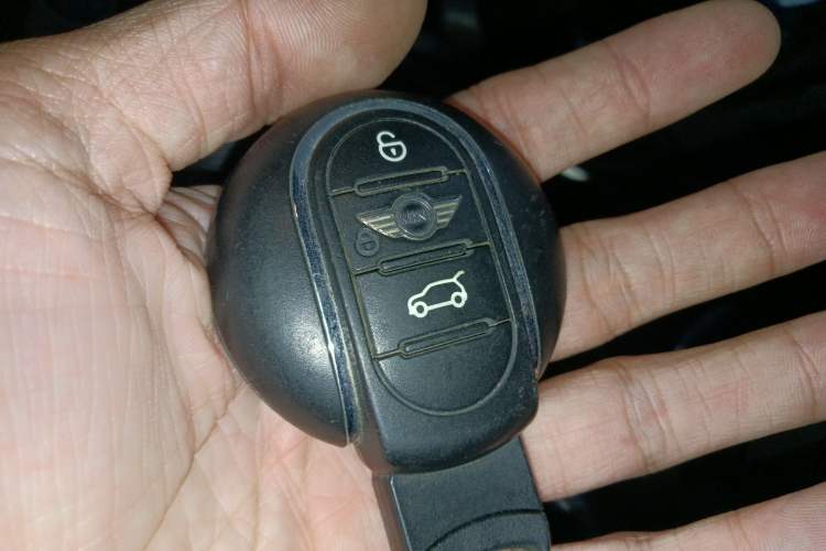 Used  MINI 2016 1.2T ONE Pioneer Edition
