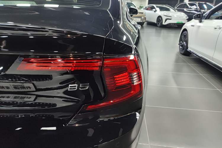 Used Volvo S90 2022 B5 Zhiyuan Luxury Edition
