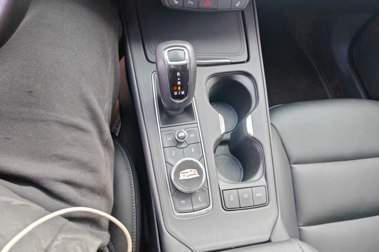 Used Cadillac XT4 2018 28T Two-Wheel Drive Leading Version
