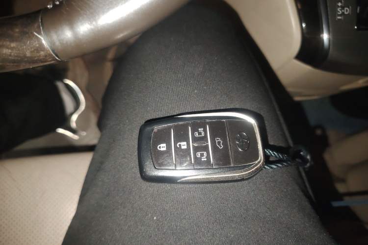 Used Toyota Alphard 2012 3.5L Luxury Edition
