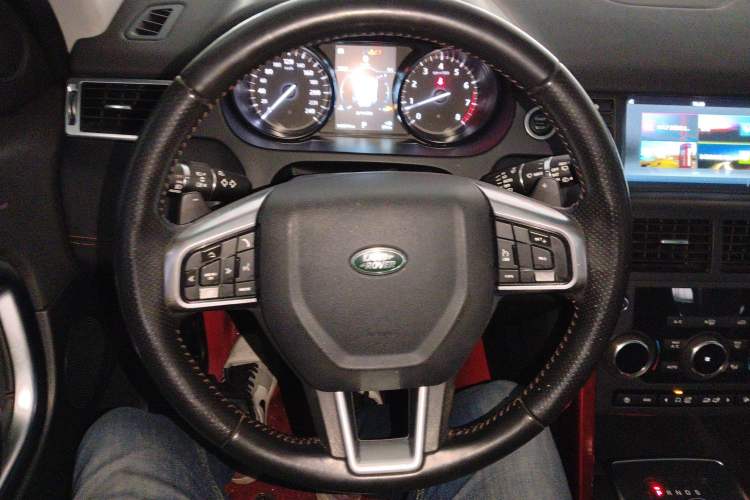 Used Land Rover Discovery Sport 2019 240 PS SE Dynamic Version China V Standard
