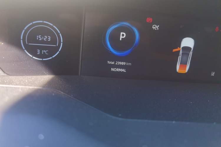 Used Changan UNI-V 2023 1.5T Prestige Model