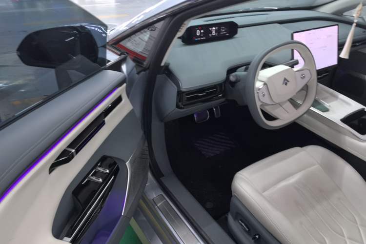 Used  GT 2023 710 Rear-Drive Ultra-Charging Version
