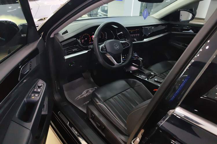 Used Volkswagen Passat 2023 Revised 330TSI Elite Edition
