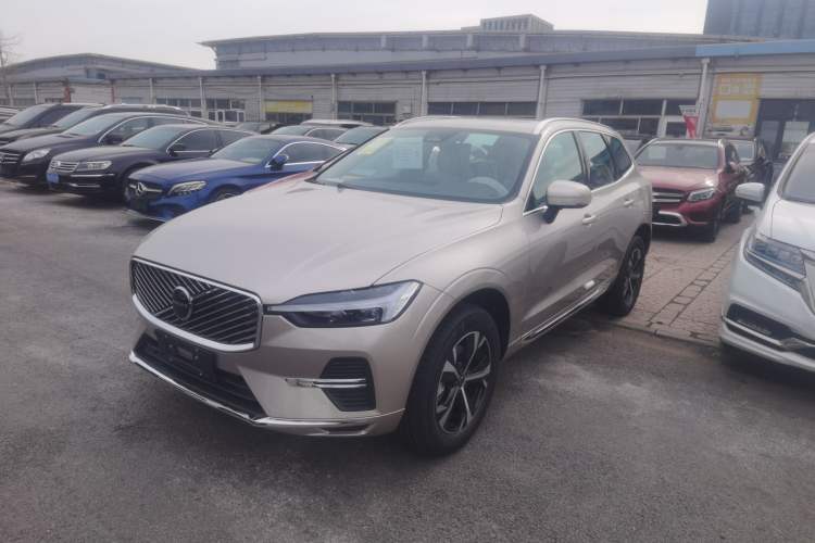 Used Volvo XC60 2026 B5 4x4 Smart Luxury Edition