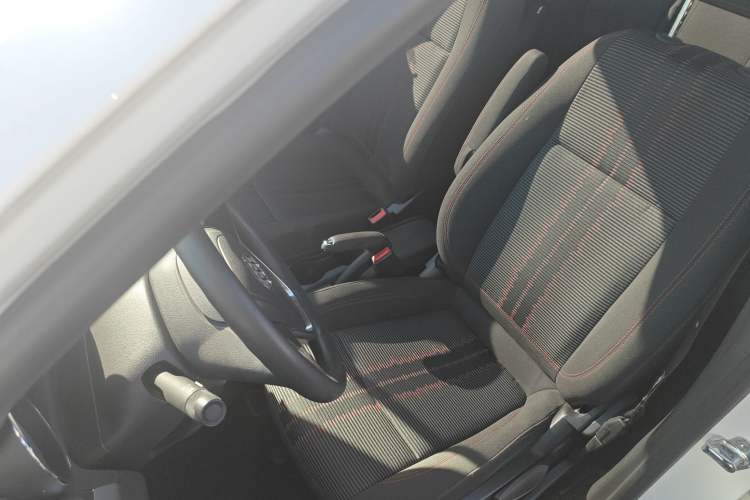 Used Buick Encore 2015 1.4T Automatic Two-Wheel Drive Urban Elite Version