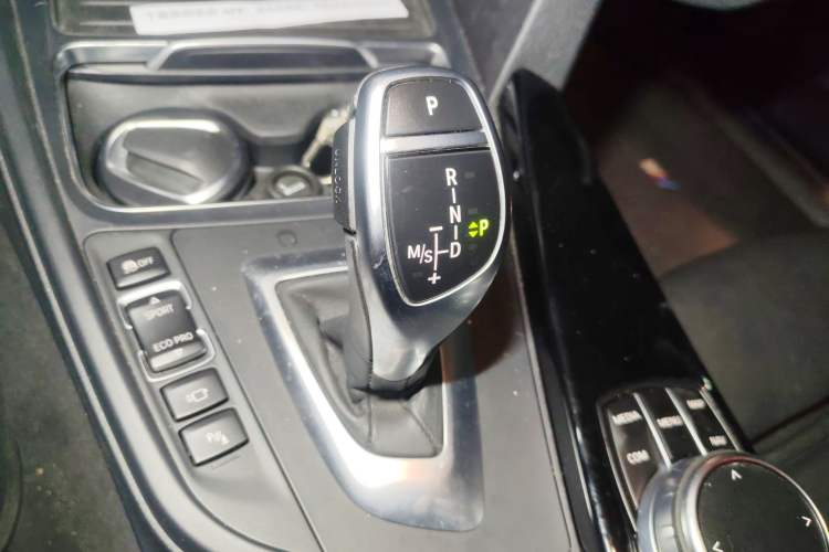 Used BMW 3 Series 2018 320Li Leading Model M Sport Package
