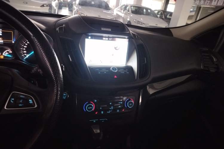 Used Ford Kuga 2017 EcoBoost 180 Two-Wheel-Drive Luxury Wing Edition
