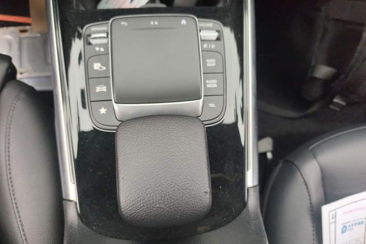 Used Mercedes-Benz GLB 2022 Second Facelift GLB 200 Fashion Edition
