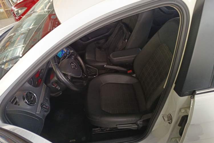 Used Volkswagen Jetta 2019 Dream Edition 1.5L Automatic Comfort Version
