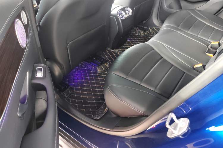 Used Mercedes-Benz GLC 2018 GLC 260 4MATIC Luxury Model
