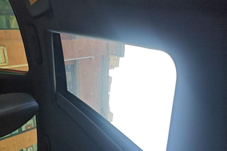 Used Dongfeng Aeolus Yixuan 2022 230T Automatic Adaptive-Beam Knight Edition