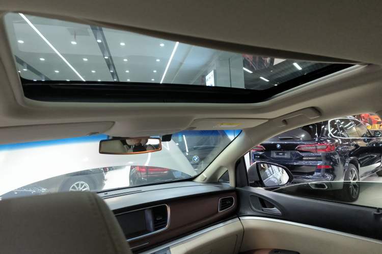 Used Buick GL8 2018 28T Luxury Model China VI Standard