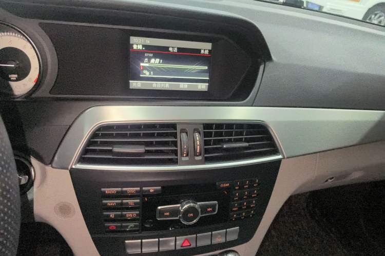 Used Mercedes-Benz C-Class 2011 C 200 Fashion Travel Edition