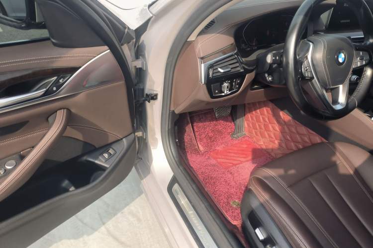 Used BMW 5 Series 2020 525Li Luxury Package